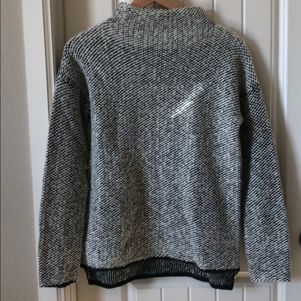 Beautiful French Connection knit sweater